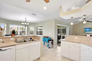 1335 SE 12th St, Cape Coral, FL 33990 - Photo 16