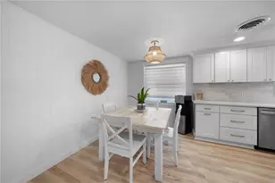 1730 Bluebird Ln, Englewood, FL 34224 - Photo 6