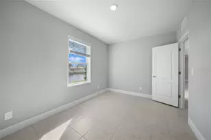 521 W Tarpon Blvd NW, Port Charlotte, FL 33952 - Photo 26