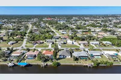 521 W Tarpon Boulevard NW, Port Charlotte, FL 33952 - Photo 32