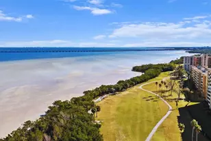 2617 Cove Cay Dr, Clearwater, FL 33760 - Photo 2