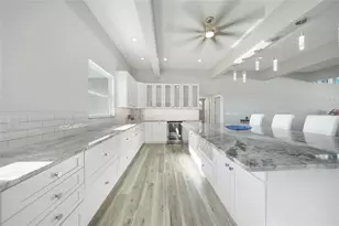 1450 New Point Comfort Rd, Englewood, FL 34223 - Photo 10