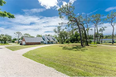 1120 Larchmont Drive, Englewood, FL 34223 - Photo 46