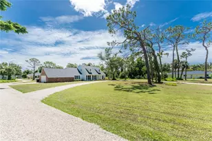 1120 Larchmont Dr, Englewood, FL 34223 - Photo 46