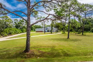 1120 Larchmont Dr, Englewood, FL 34223 - Photo 2