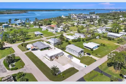 3280 Holly Avenue, Englewood, FL 34224 - Photo 8