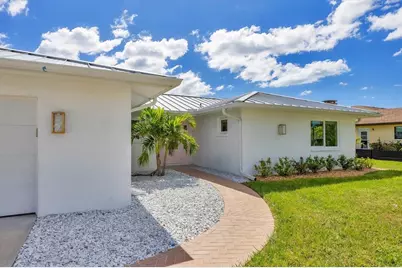 1915 Pennsylvania Avenue, Englewood, FL 34224 - Photo 6