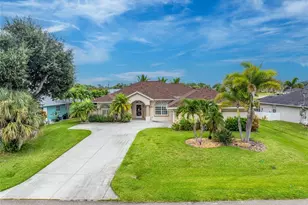 138 Broadmoor Ln, Rotonda West, FL 33947 - Photo 1