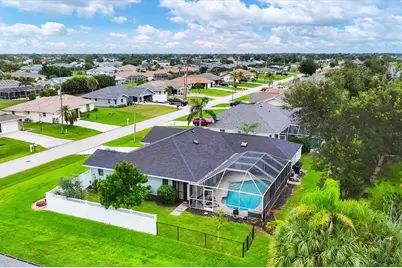 286 Mark Twain Lane, Rotonda West, FL 33947 - Photo 36