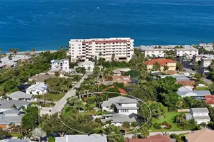 608 Gardenia Dr, Venice, FL 34285 - Photo 4