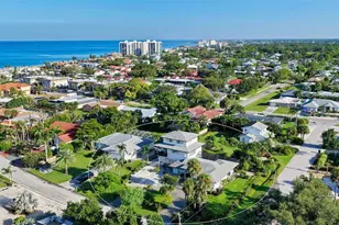 608 Gardenia Dr, Venice, FL 34285 - Photo 1