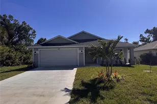 131 Spur Dr, Rotonda West, FL 33947 - Photo 1