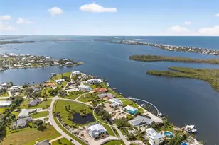 345 Green Dolphin Dr, Placida, FL 33946 - Photo 4