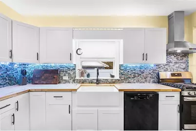 530 W Green Street, Englewood, FL 34223 - Photo 10