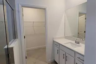 8117 Shr Lk Dr, Englewood, FL 34224 - Photo 10