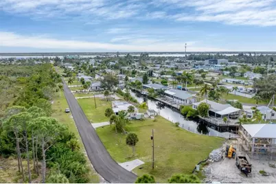 4203 Hollis Avenue, Port Charlotte, FL 33953 - Photo 6