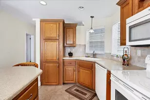 8 Coronado Dr, Englewood, FL 34223 - Photo 18