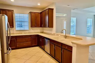 2585 Cortenova Ct, Venice, FL 34292 - Photo 14
