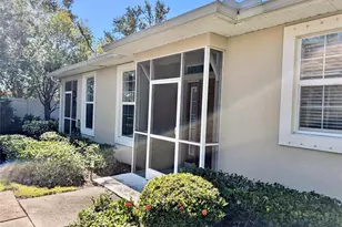 2585 Cortenova Ct, Venice, FL 34292 - Photo 2
