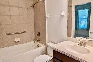 2585 Cortenova Ct, Venice, FL 34292 - Photo 26