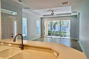 2585 Cortenova Ct, Venice, FL 34292 - Photo 4
