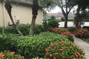 2585 Cortenova Ct, Venice, FL 34292 - Photo 4
