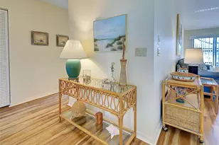 220 Southampton Dr, Venice, FL 34293 - Photo 10