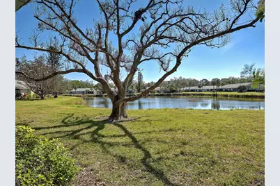 220 Southampton Drive #325, Venice, FL 34293 - Photo 4