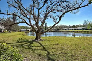 220 Southampton Dr, Venice, FL 34293 - Photo 4