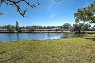 220 Southampton Dr, Venice, FL 34293 - Photo 6