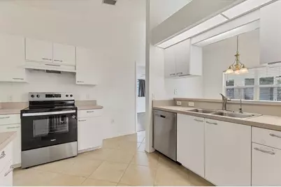 530 Michigan Avenue, Englewood, FL 34223 - Photo 14