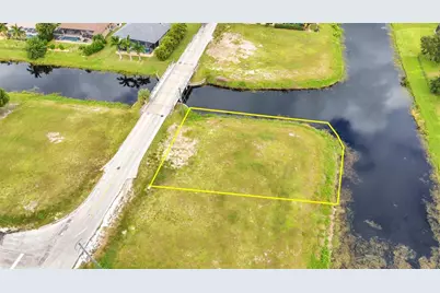 893 Rotonda Circle, Rotonda West, FL 33947 - Photo 2