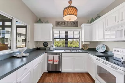 3927 Cape Haze Drive #204, Rotonda West, FL 33947 - Photo 10