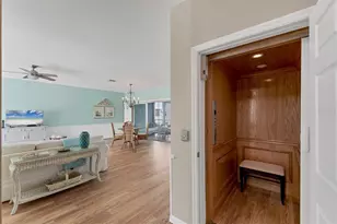 3927 Cape Haze Dr, Rotonda West, FL 33947 - Photo 2