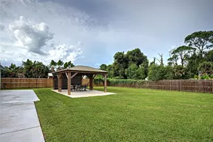 425 Yale St, Englewood, FL 34223 - Photo 28