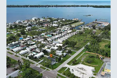 611 W Wentworth Street, Englewood, FL 34223 - Photo 40