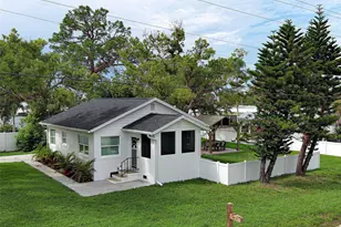 611 W Wentworth St, Englewood, FL 34223 - Photo 4