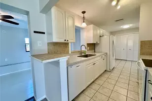 1516 Olympia Rd, Venice, FL 34293 - Photo 6