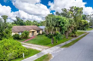 120 W Perry Ln, Englewood, FL 34223 - Photo 54