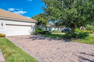 4751 Club Dr, Port Charlotte, FL 33953 - Photo 4