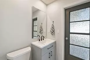 560 Sandlor Dr, Englewood, FL 34223 - Photo 30