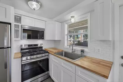 602 W Perry Street, Englewood, FL 34223 - Photo 10