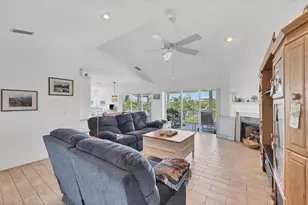 271 Bocilla Dr, Placida, FL 33946 - Photo 10