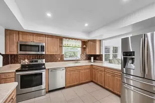 76 Rotonda Cir, Rotonda West, FL 33947 - Photo 6