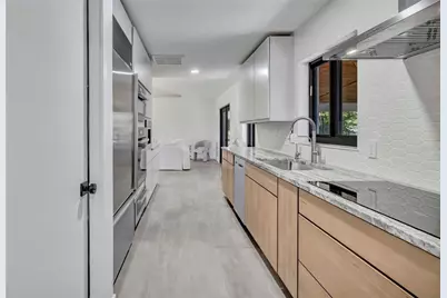 15180 Lyneburg Avenue, Port Charlotte, FL 33981 - Photo 8