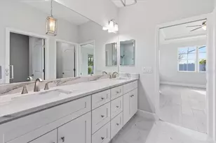 5217 Willow Lake Ct, Sarasota, FL 34233 - Photo 24