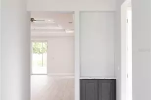 5217 Willow Lake Ct, Sarasota, FL 34233 - Photo 4