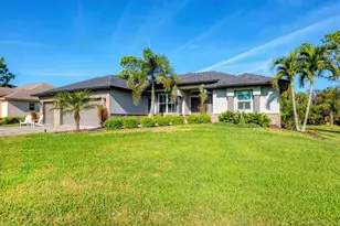 27 Par View Pl, Rotonda West, FL 33947 - Photo 2