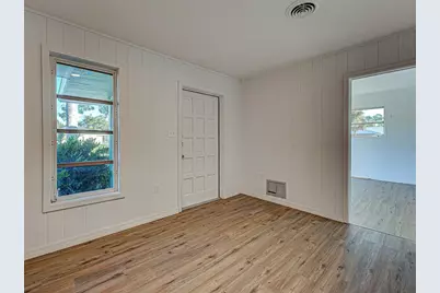 425 Morrison Avenue, Englewood, FL 34223 - Photo 8