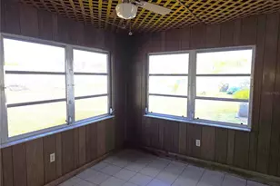 22236 Montrose Ave, Port Charlotte, FL 33952 - Photo 16